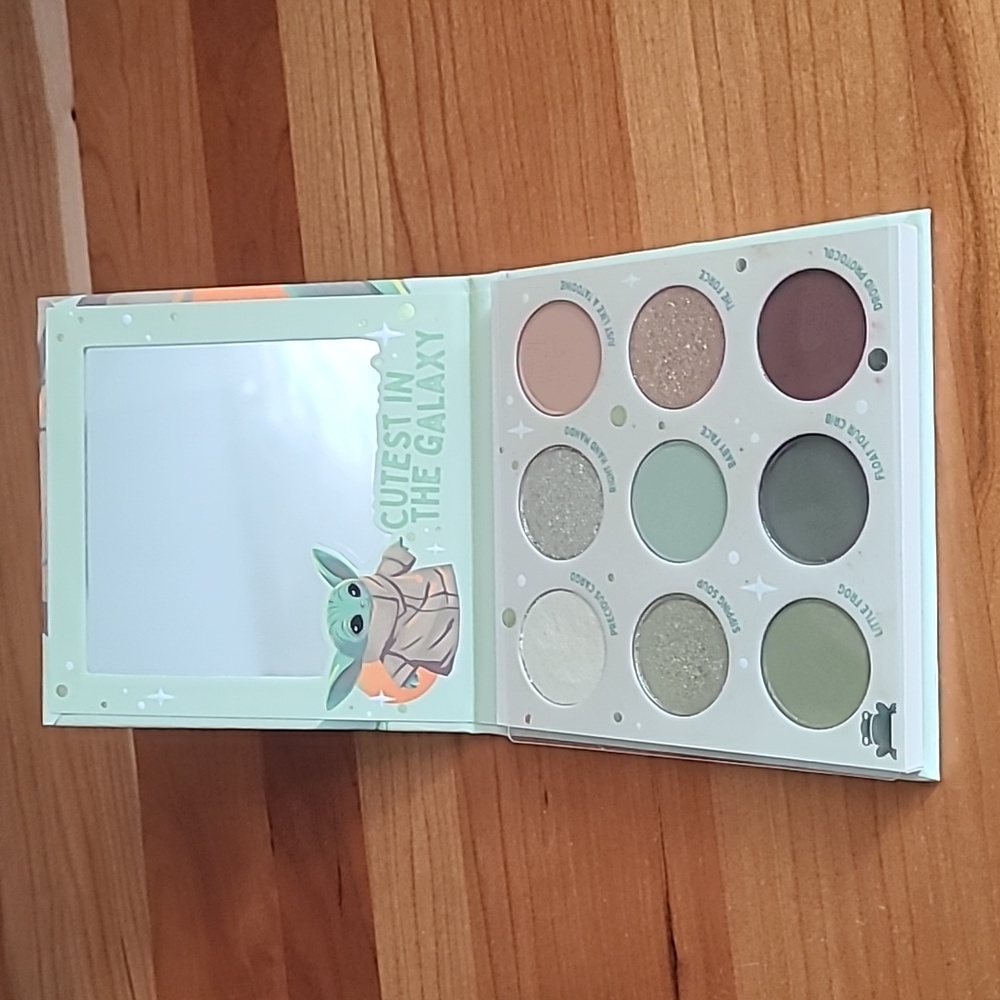 Star Wars x ColourPop The Child Eyeshadow Palette - Picture 3 of 5